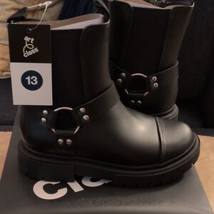 Art Class Black Leather Boots